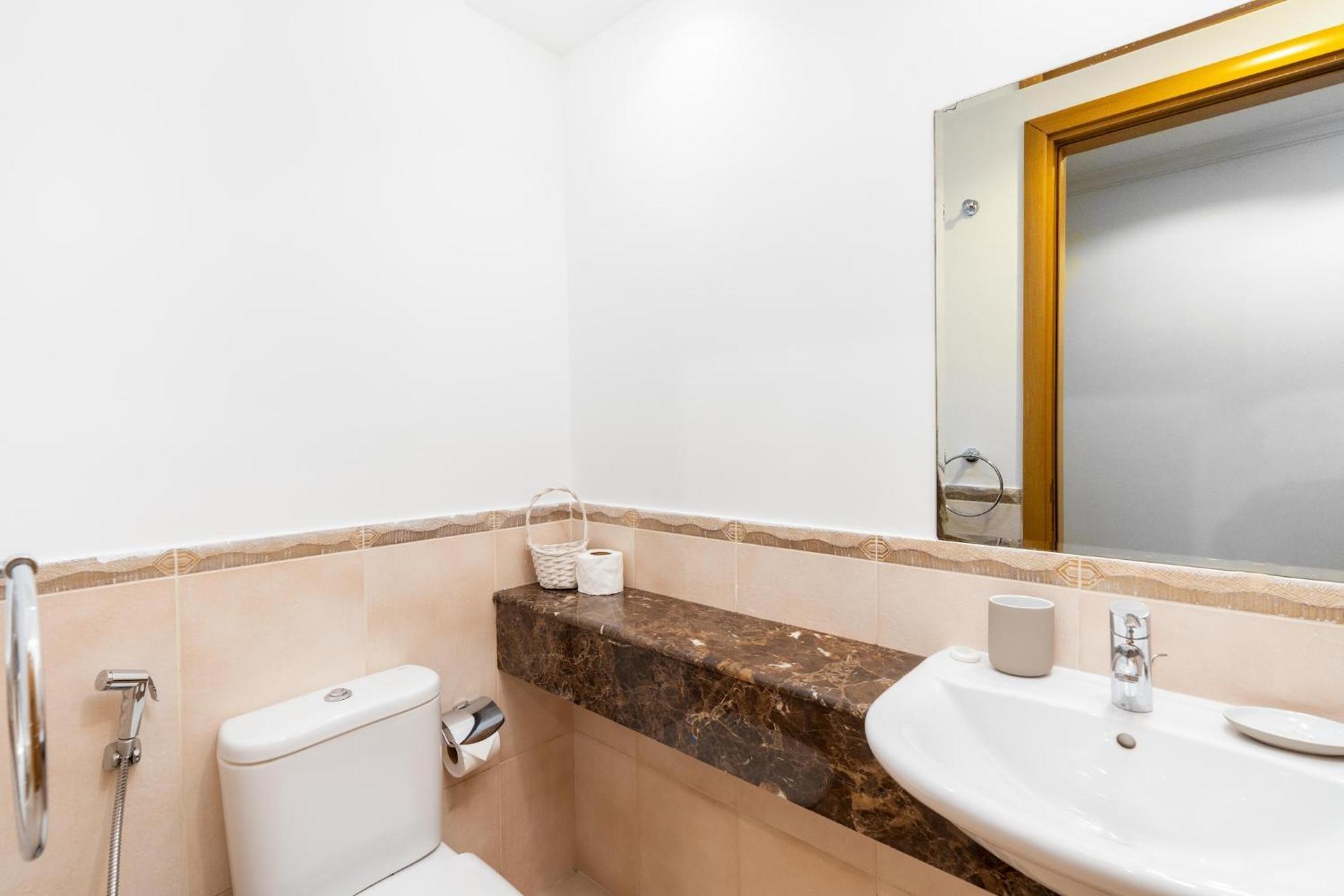 Marina Views - Walking Distance To Beaches - Cityapartmentstay Apartment