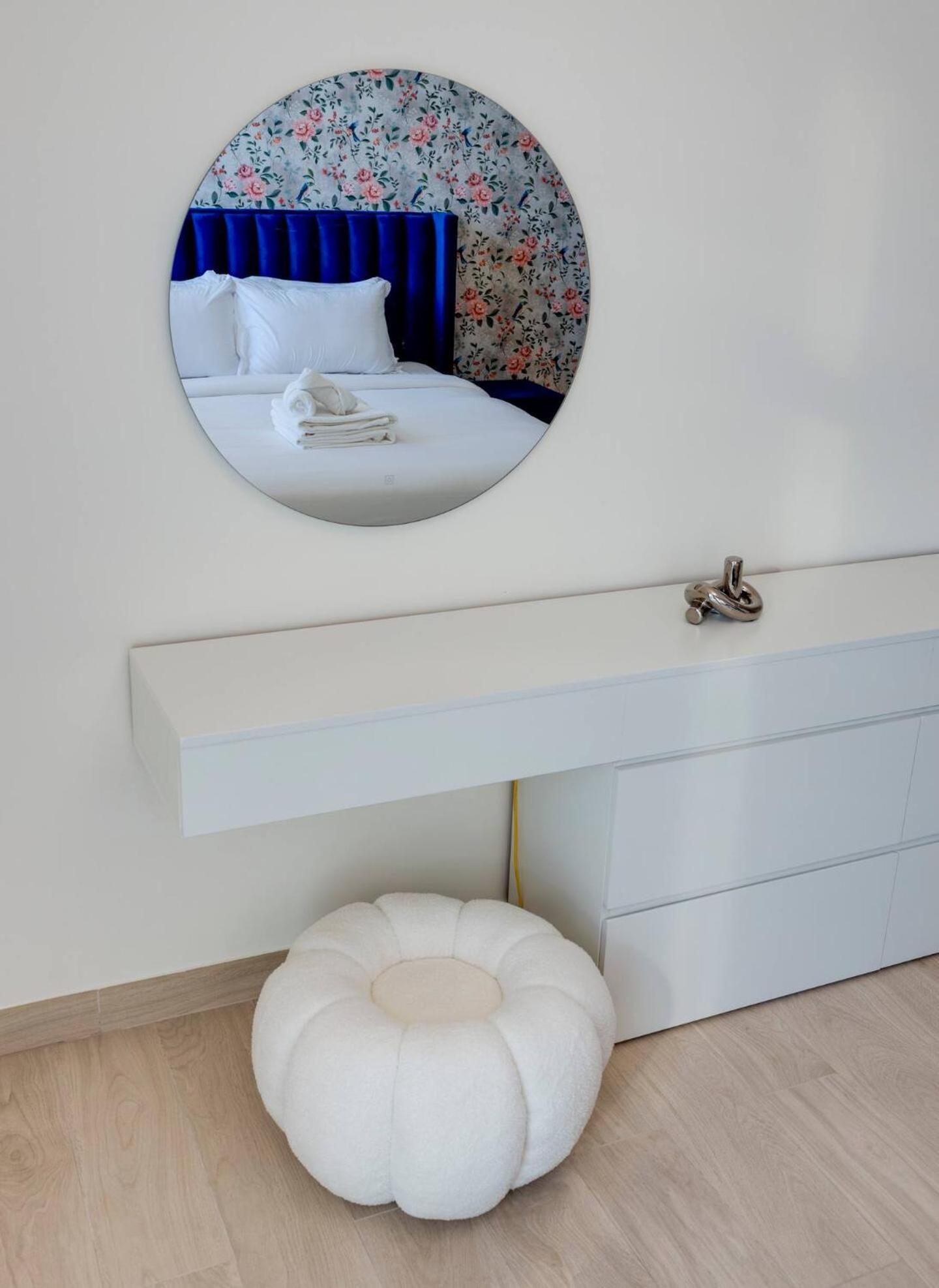 Elegant 2-br Gem Quick Access Downtown