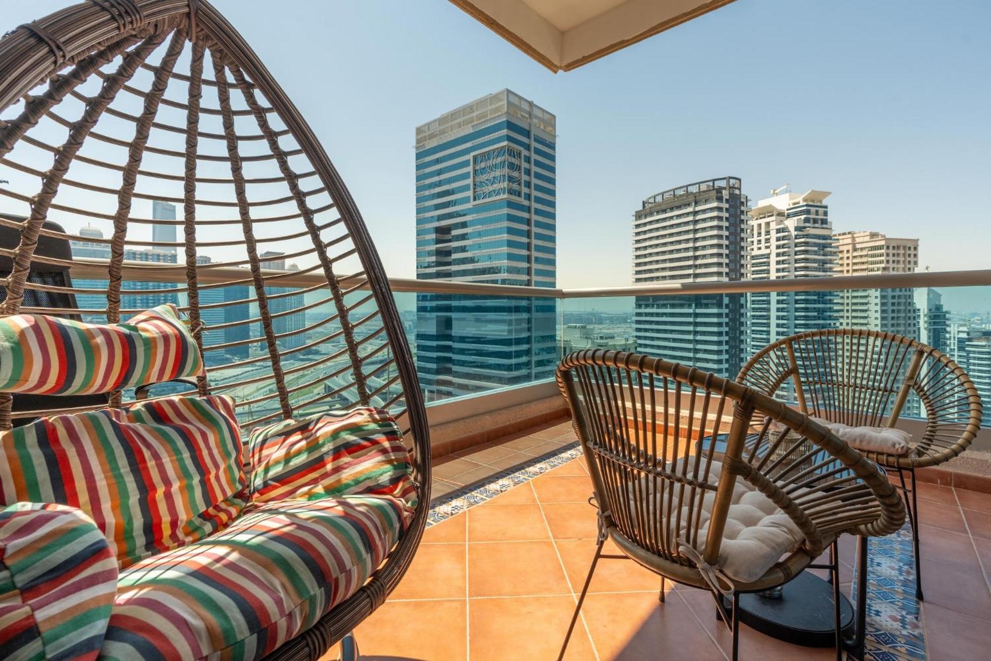 Apartment Marina Views - Walking Distance To Beaches - Cityapartmentstay *