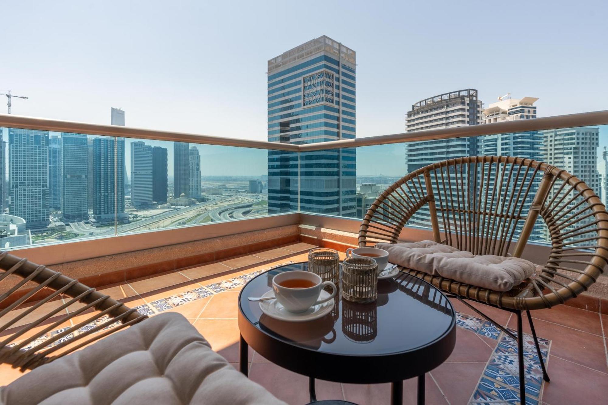 Marina Views - Walking Distance To Beaches - Cityapartmentstay Apartment