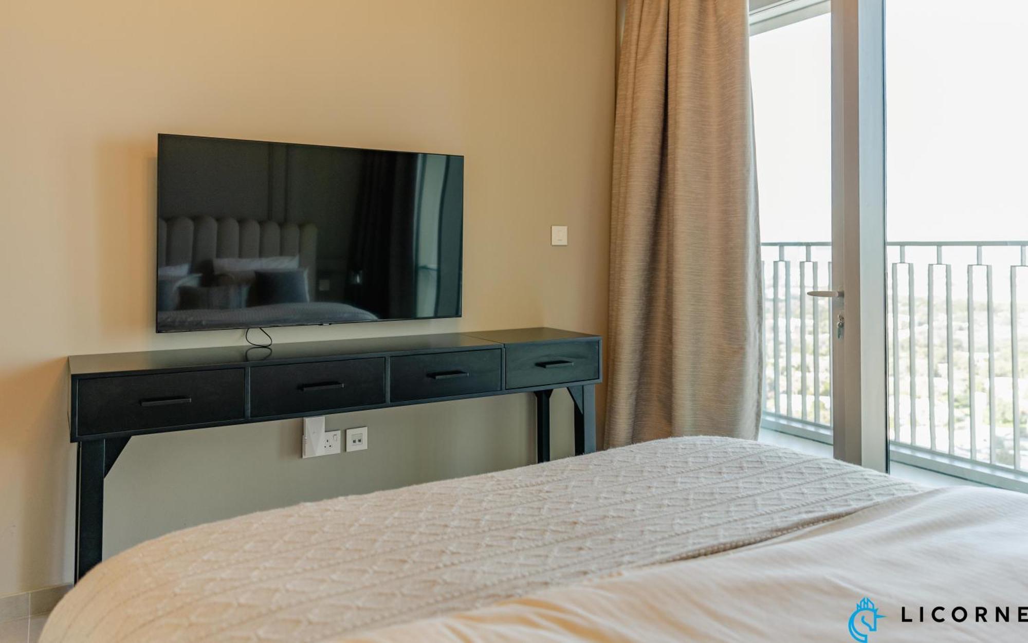 Brand New Modern 2br Retreat, Walk To Mall - Downtown Views Ll *
