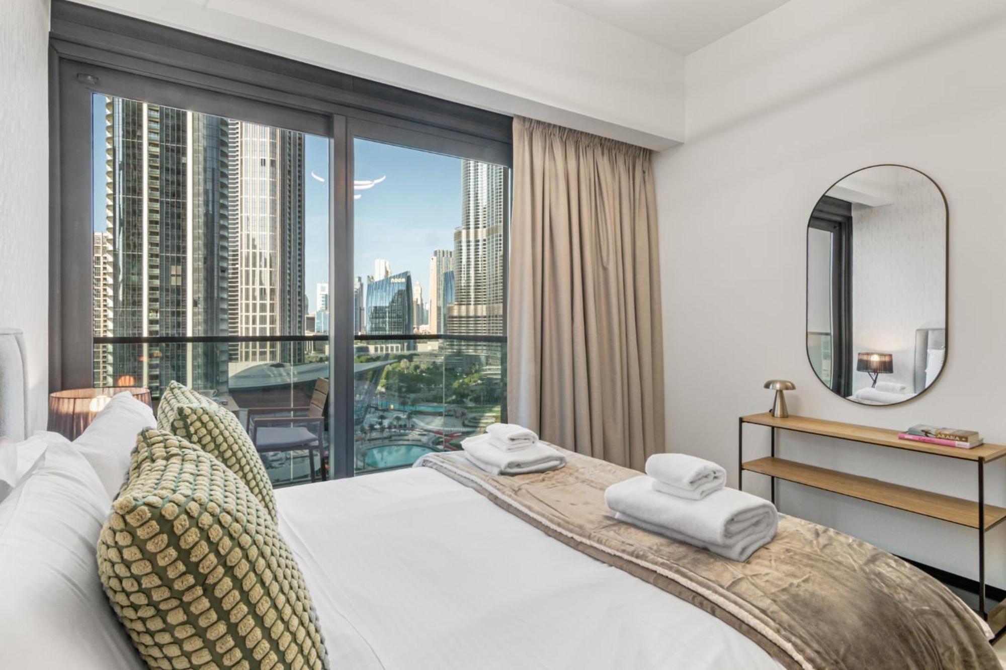 Amazing 2br Burj Kalifa View Apartment Dubai