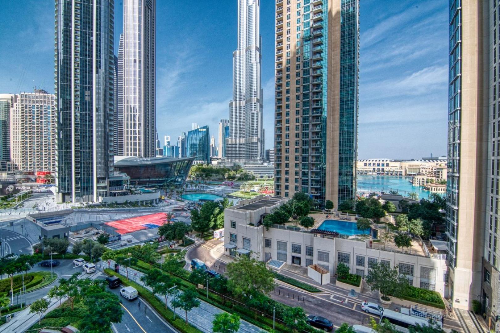 Full Burj Khalifa View - Two Balconies Apartment *