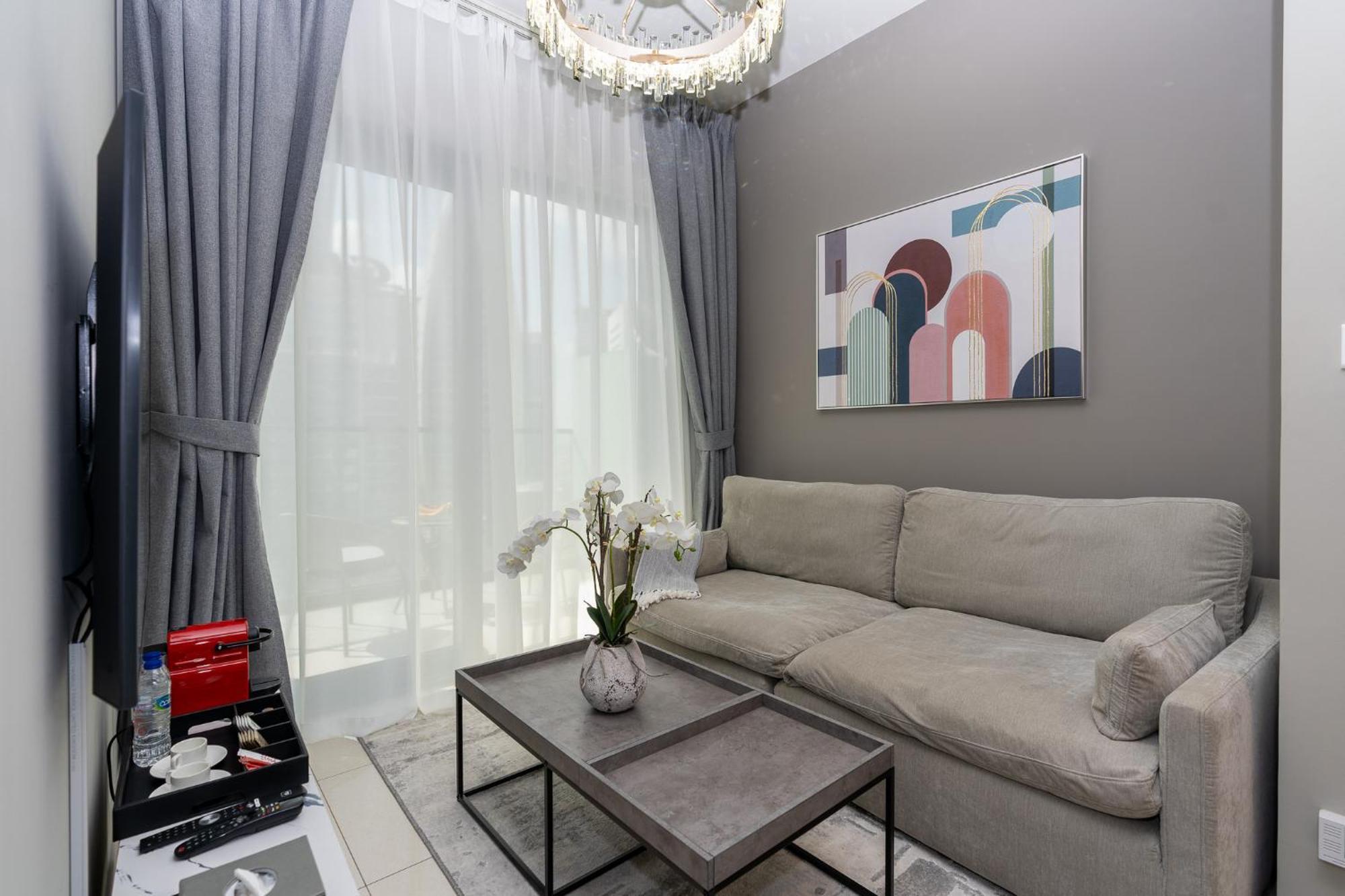 Citihome-1br In Business Bay Overlooking The Canal Daire Dubai