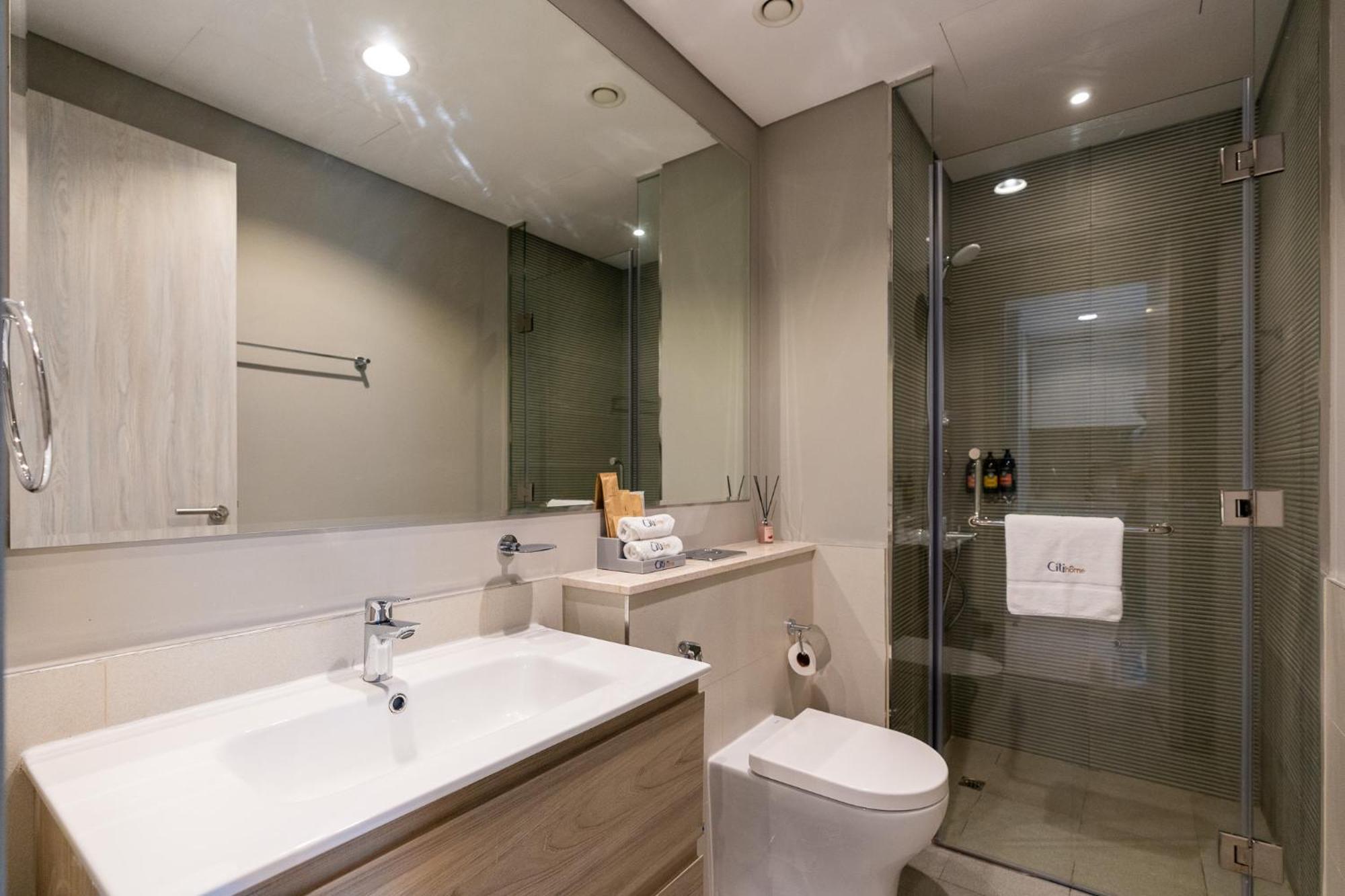 Daire Citihome-1br In Business Bay Overlooking The Canal Dubai