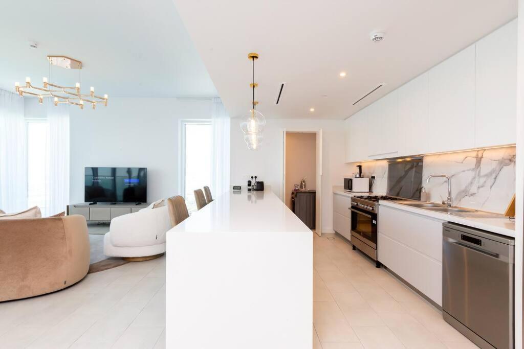 Fantastic And Rare 4br+maid's In Jbr Walk Apartment