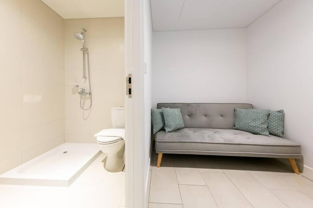 Fantastic And Rare 4br+maid's In Jbr Walk Dubai