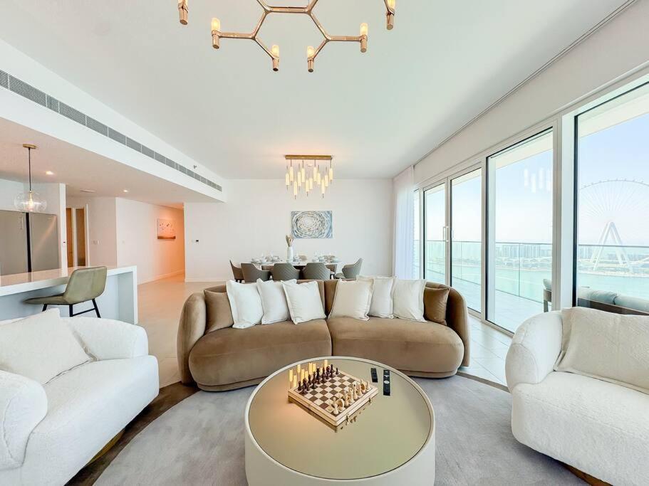 Fantastic And Rare 4br+maid's In Jbr Walk Apartment