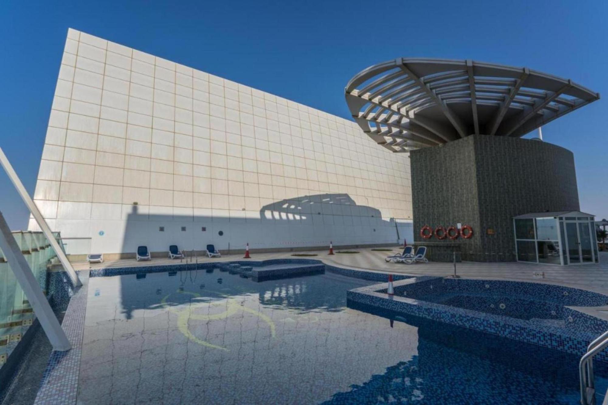 Apartment Click - Jlt - & Balcony Lakes View Entire -ra *