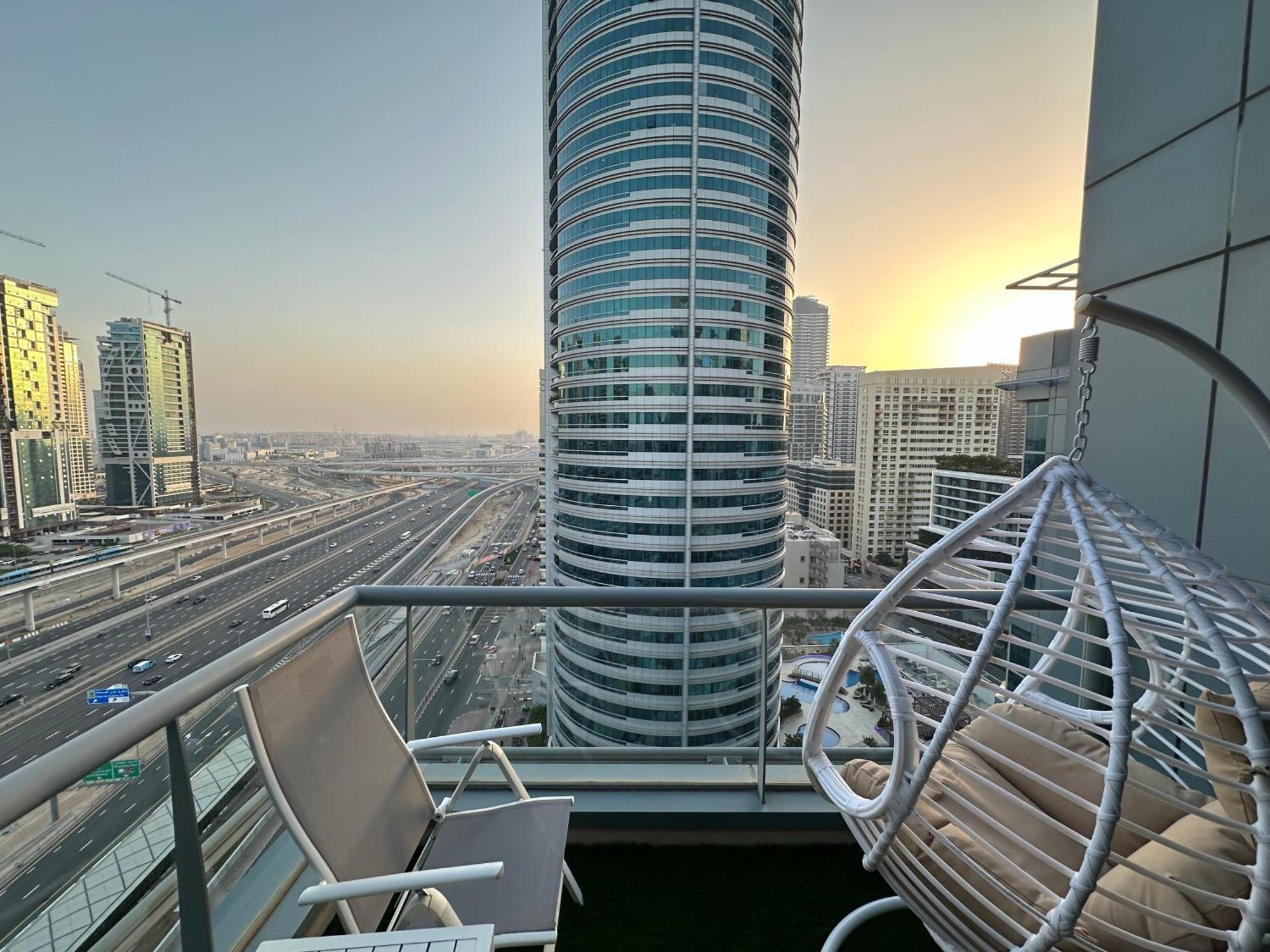 Modern Marina * Dubai