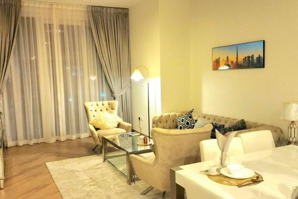3br Beige Gray Escape Silver Skywalk Sanctuary Dubai