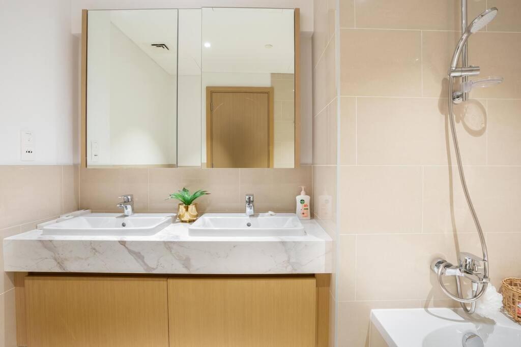 2bdr - Pool - Emaar - Creek Harbour Daire Dubai