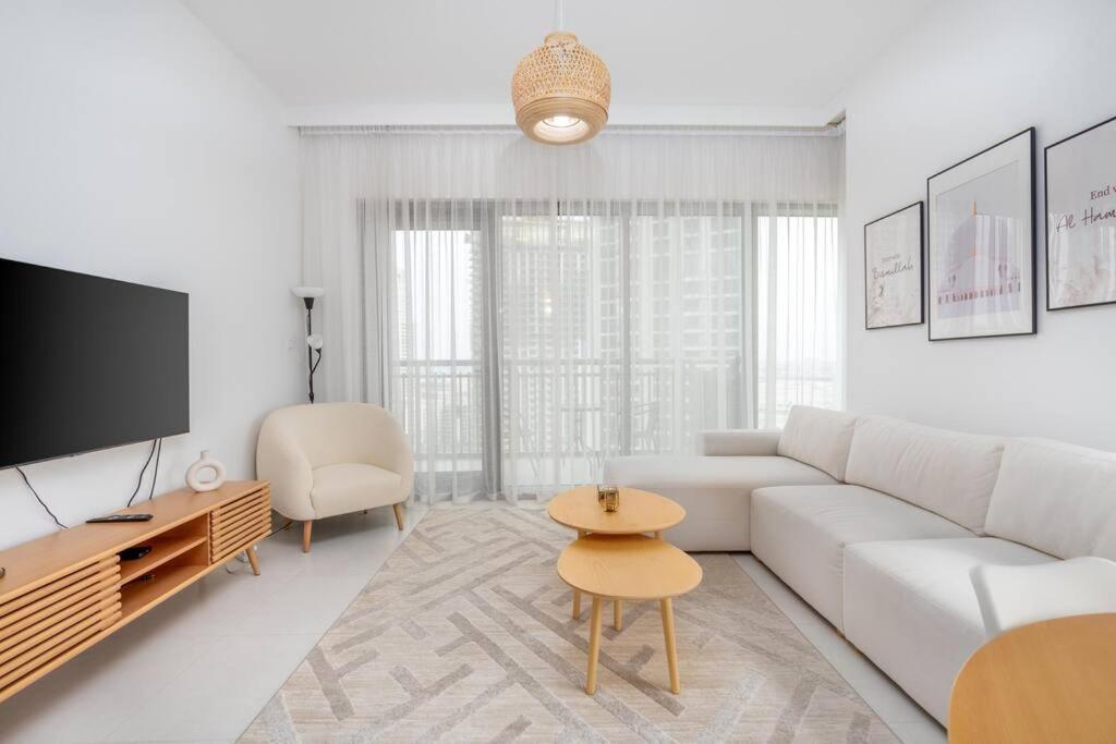 Daire 2bdr - Pool - Emaar - Creek Harbour Dubai