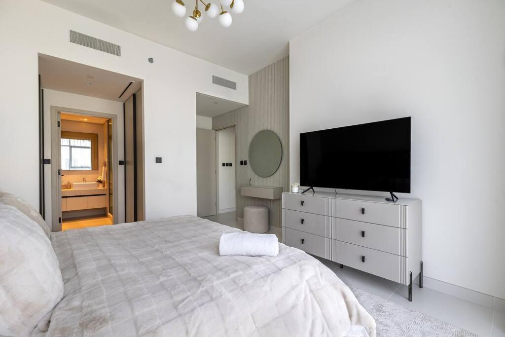 Apartment Goldbest - Emaar Beachfront 2bdr Dubai