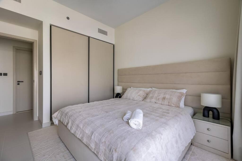 Goldbest - Emaar Beachfront 2bdr * Dubai