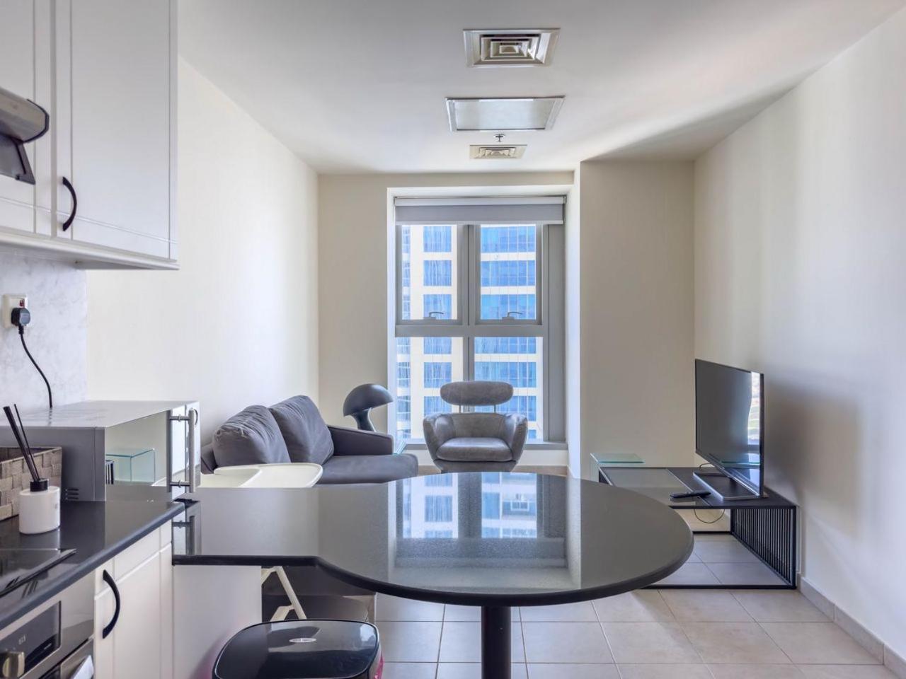 Apartment 50 Percent Offer ! Iconic Princess Tower ! 64th Floor ! Sea View & Marina Walk View ! 3min To Marina Beach & Tram ! Spacious