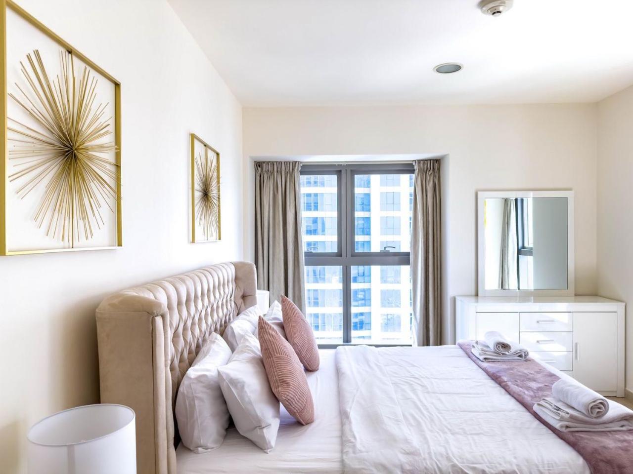 50 Percent Offer ! Iconic Princess Tower ! 64th Floor ! Sea View & Marina Walk View ! 3min To Marina Beach & Tram ! Spacious Apartment