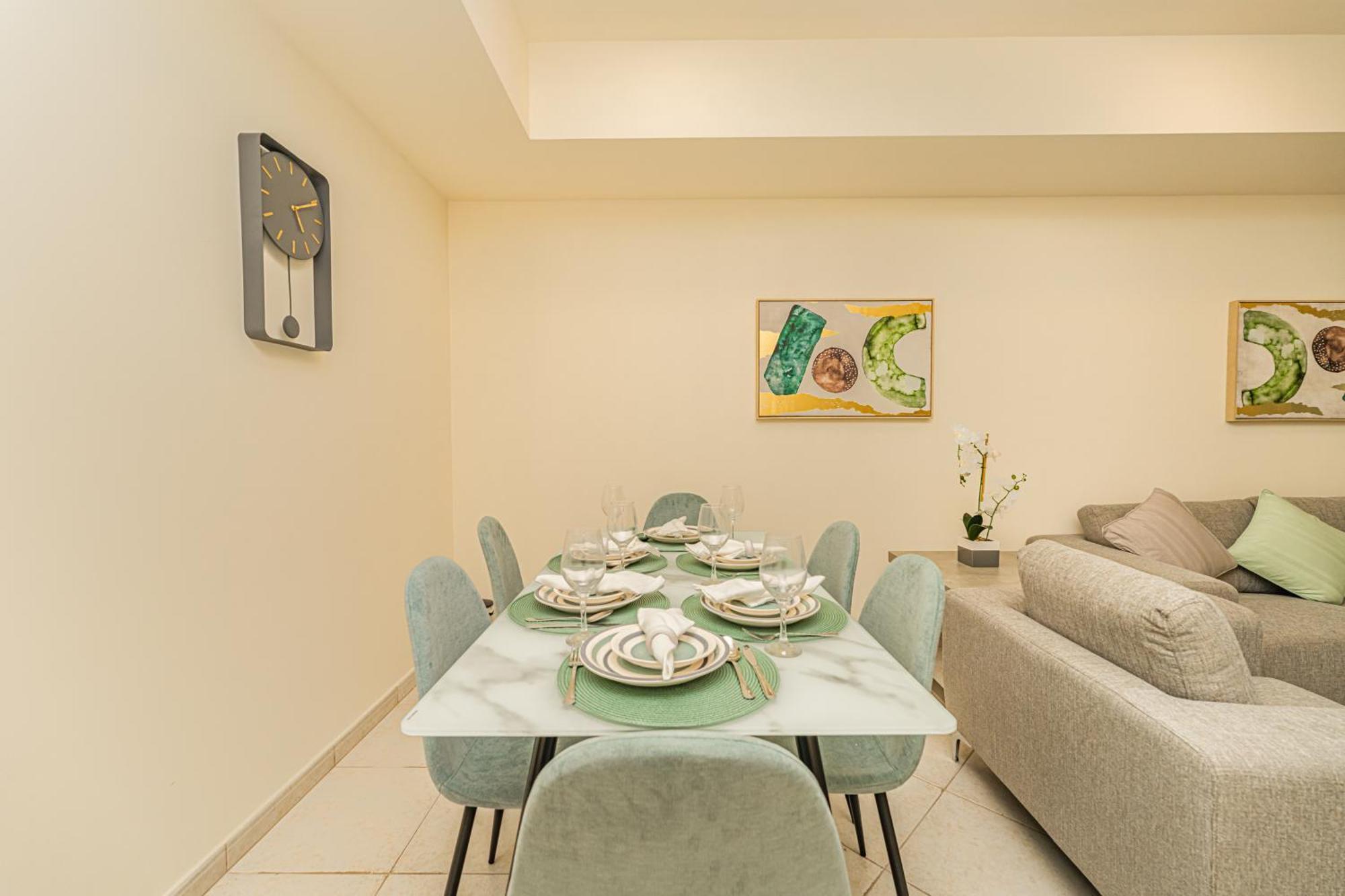 Apartment 50 Percent Offer ! Iconic Princess Tower ! 64th Floor ! Sea View & Marina Walk View ! 3min To Marina Beach & Tram ! Spacious