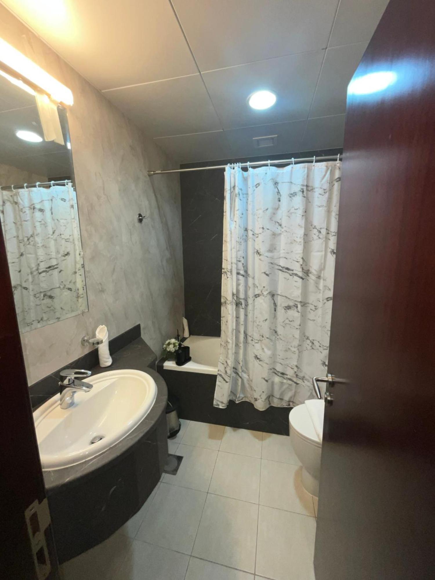 50 Percent Offer ! Iconic Princess Tower ! 64th Floor ! Sea View & Marina Walk View ! 3min To Marina Beach & Tram ! Spacious Apartment