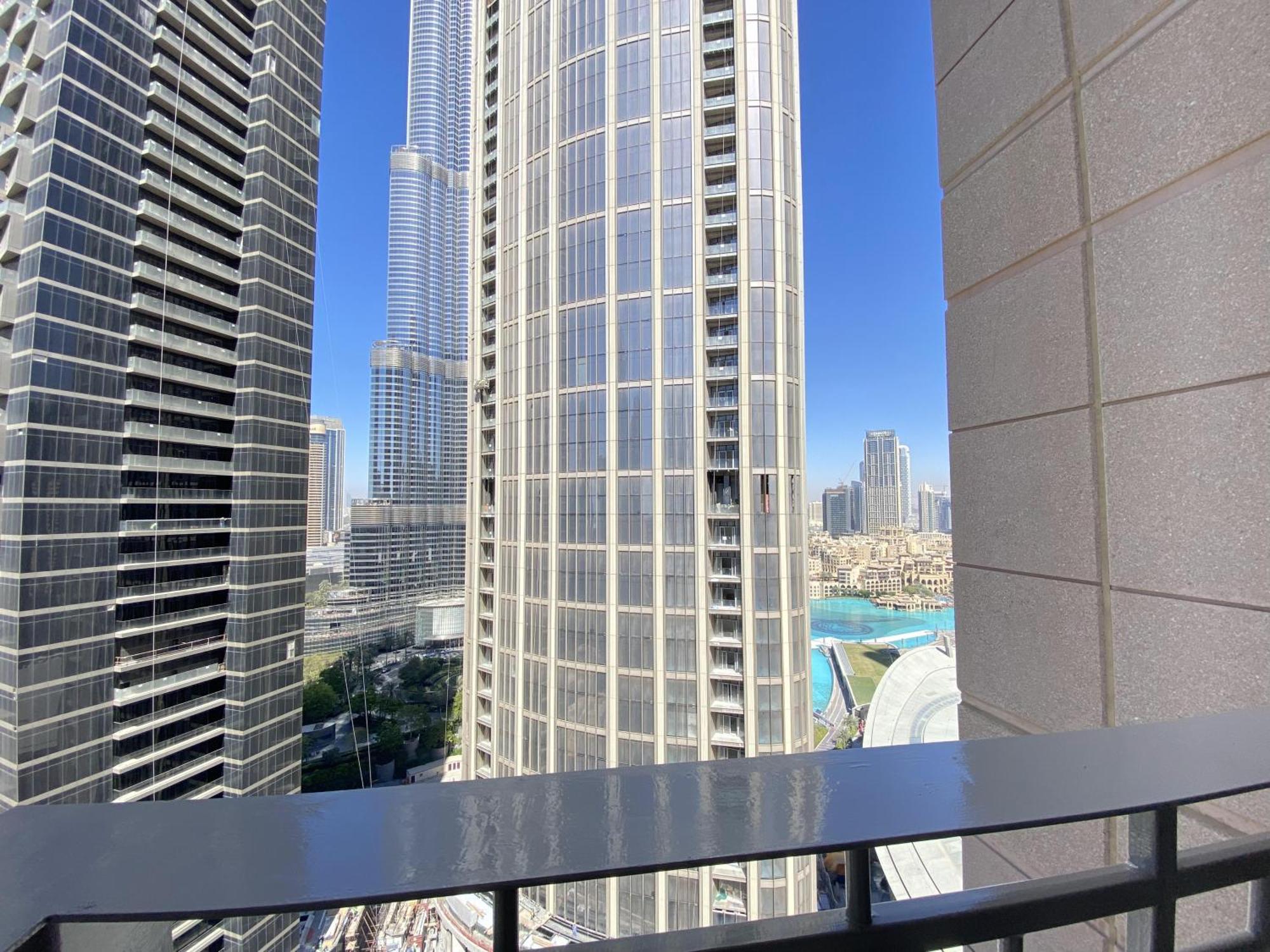Lux Standpoint Tower Burj & Fountain Views Apartment Dubai