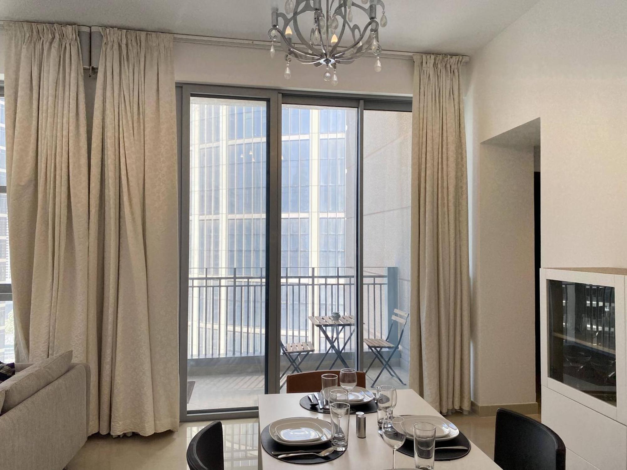 Lux Standpoint Tower Burj & Fountain Views Dubai