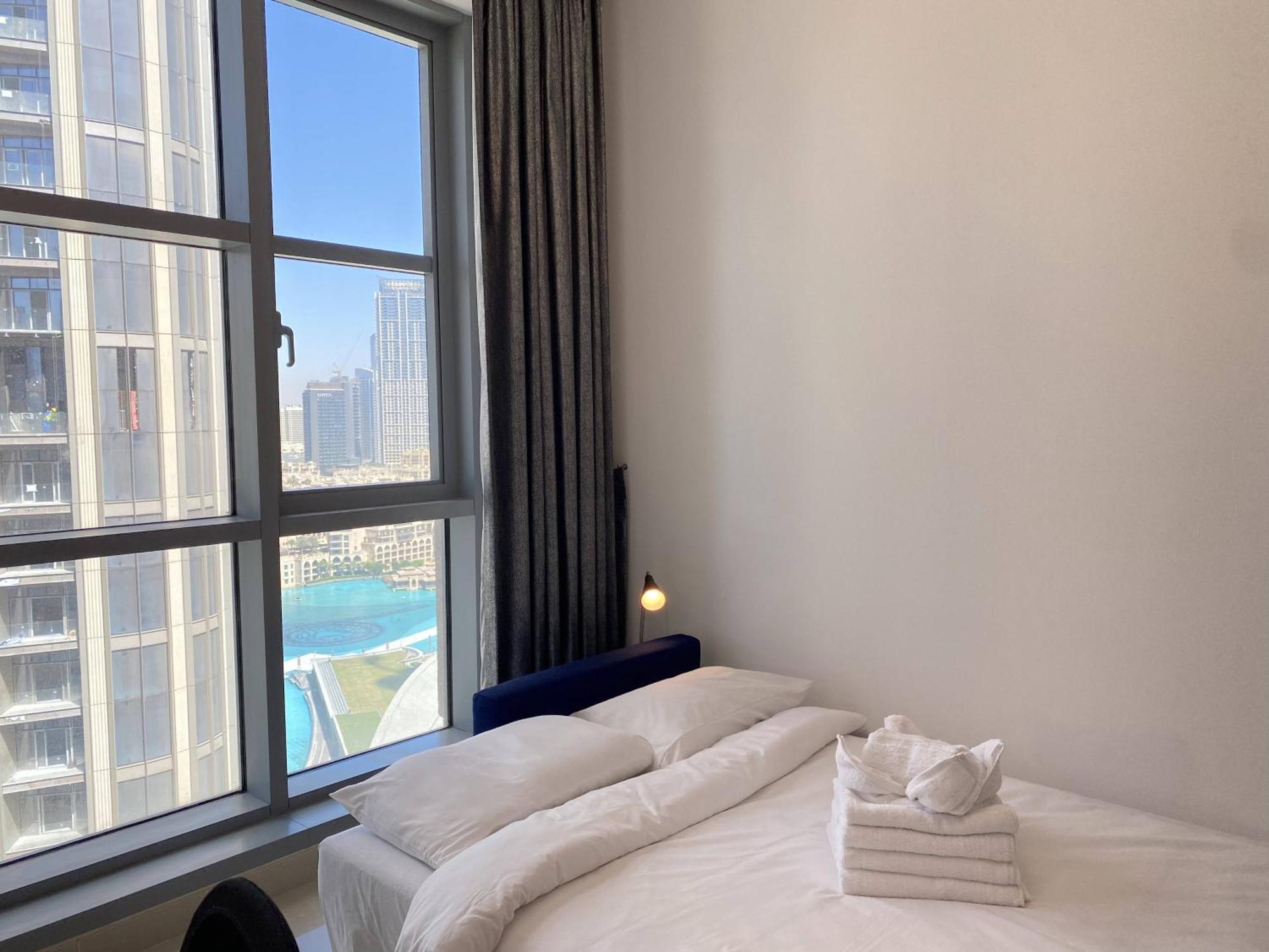 Lux Standpoint Tower Burj & Fountain Views Apartment Dubai