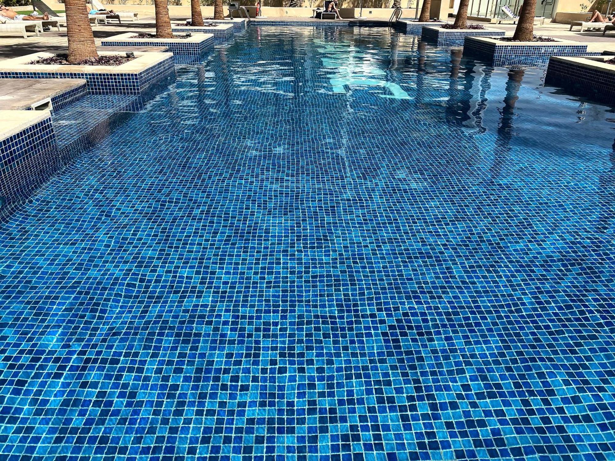 Apartment Luxbnb Ghalia J V C Dubai