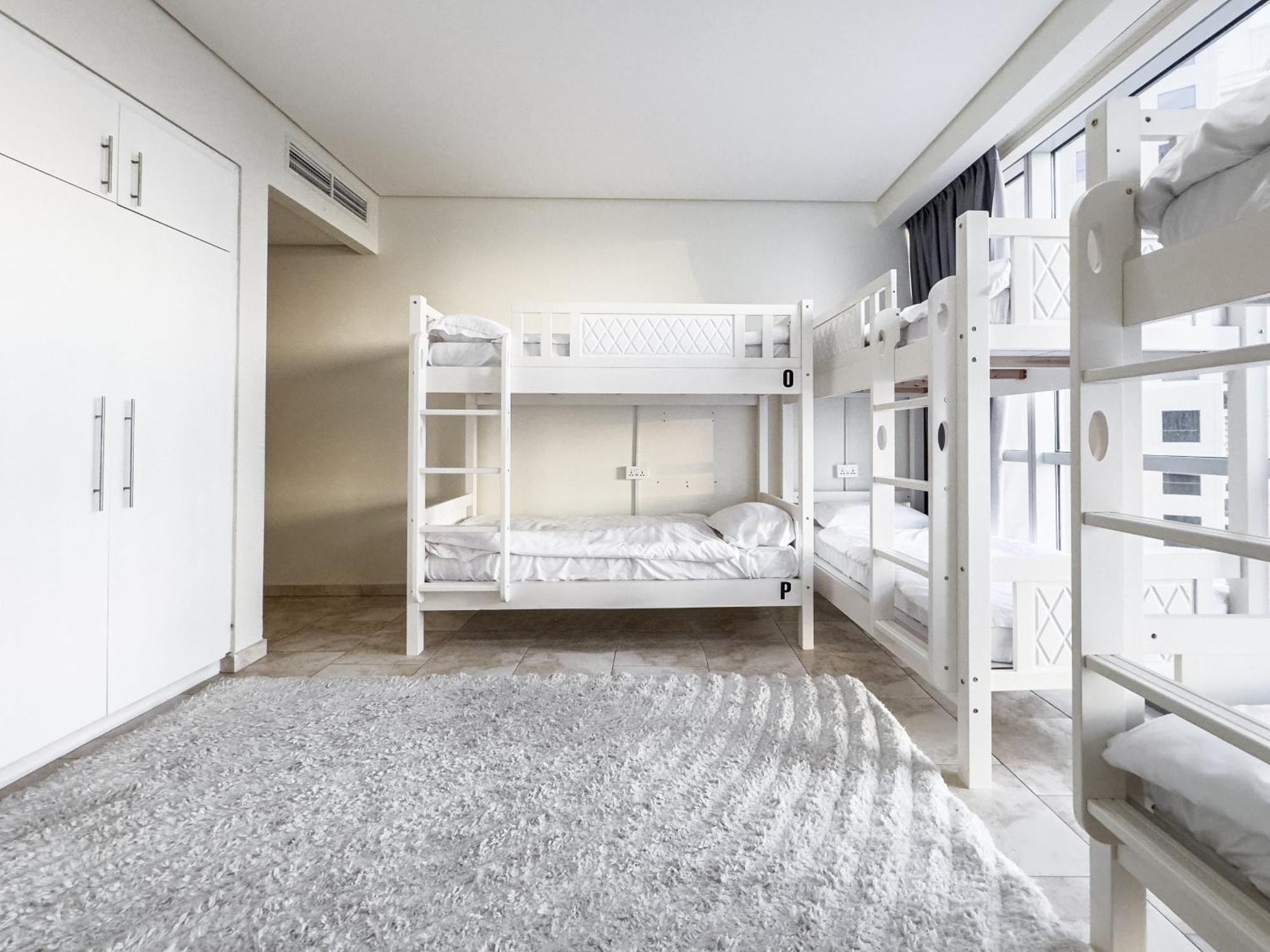 Hostel Ar Holiday Jbr