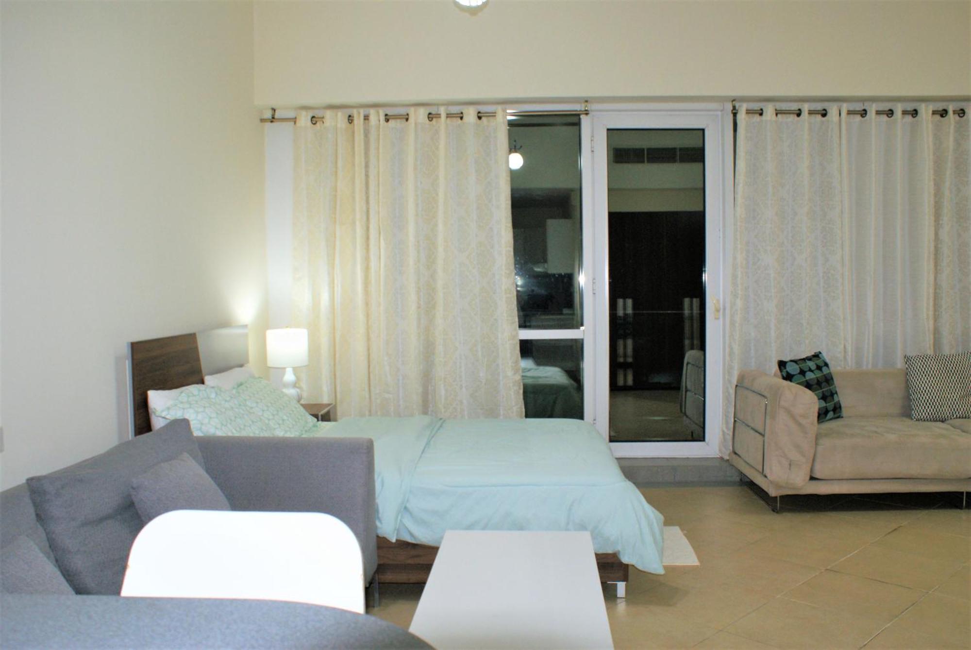 Apartment - Cozy, Very Accessible And So Near To Train Station
