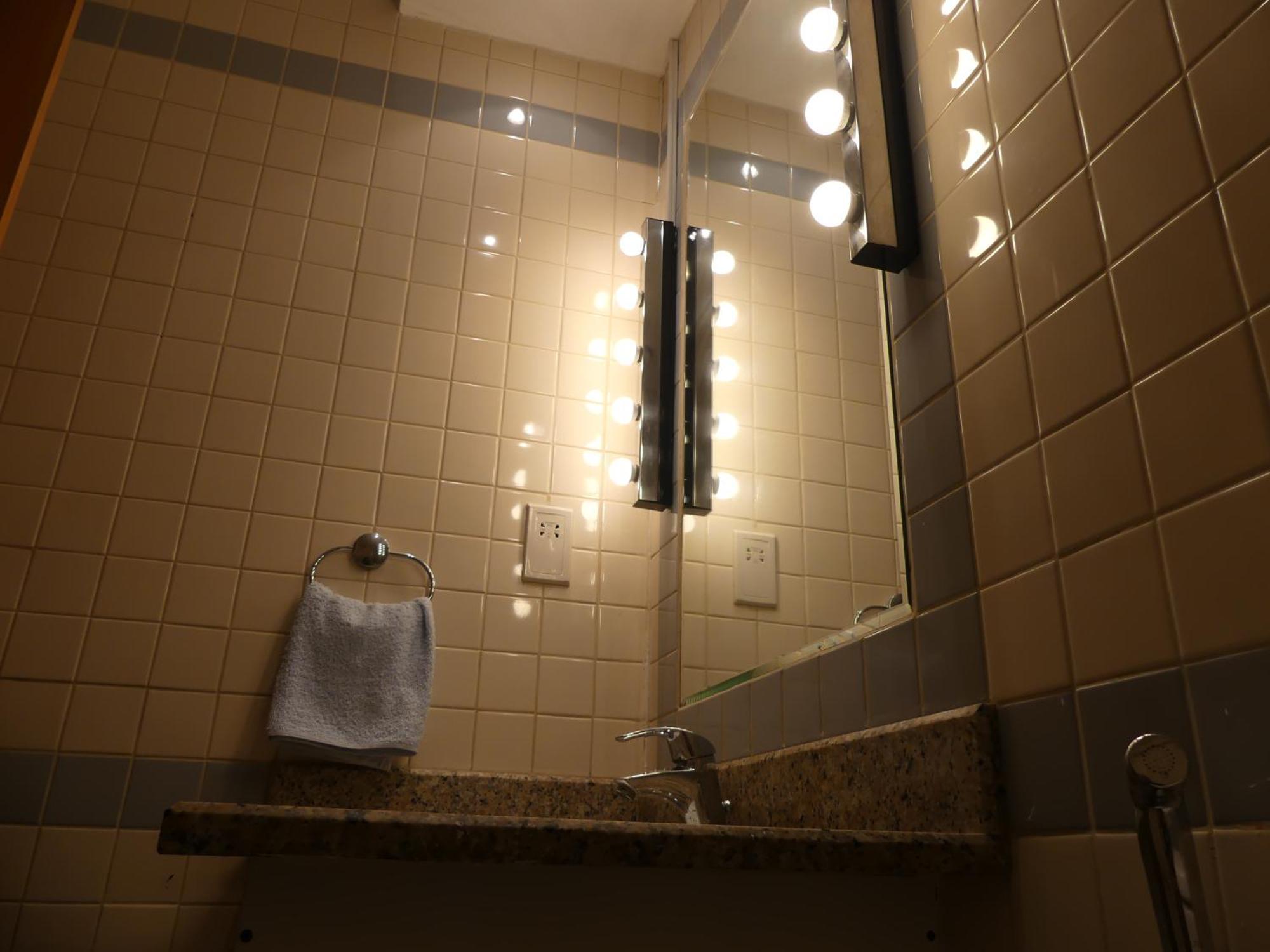 Apartment - Cozy, Very Accessible And So Near To Train Station