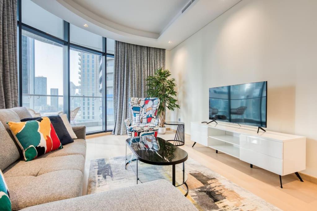 Apartamento Rh - Spacious Chic Apartment, Next To Mall *
