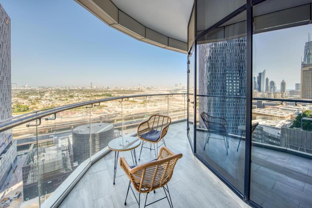 Apartamento Rh - Spacious Chic Apartment, Next To Mall Dubai