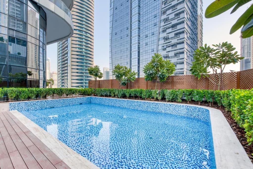 Rh - Spacious Chic Apartment, Next To Mall Apartamento *