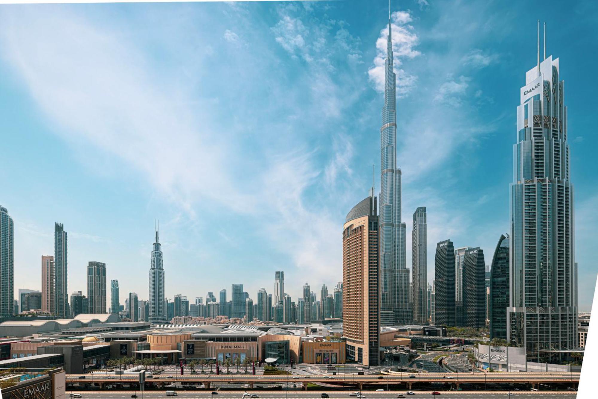 Burj Khalifa View & Mall Connection *