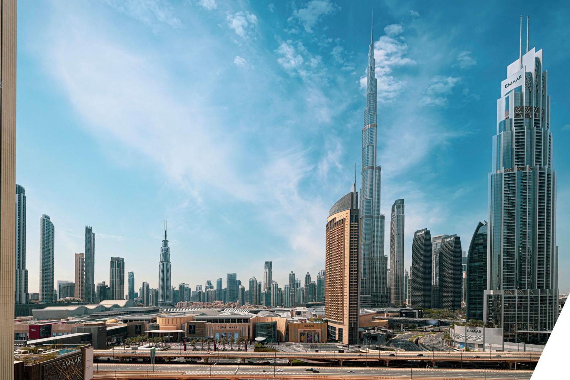 Burj Khalifa View & Mall Connection Apartment