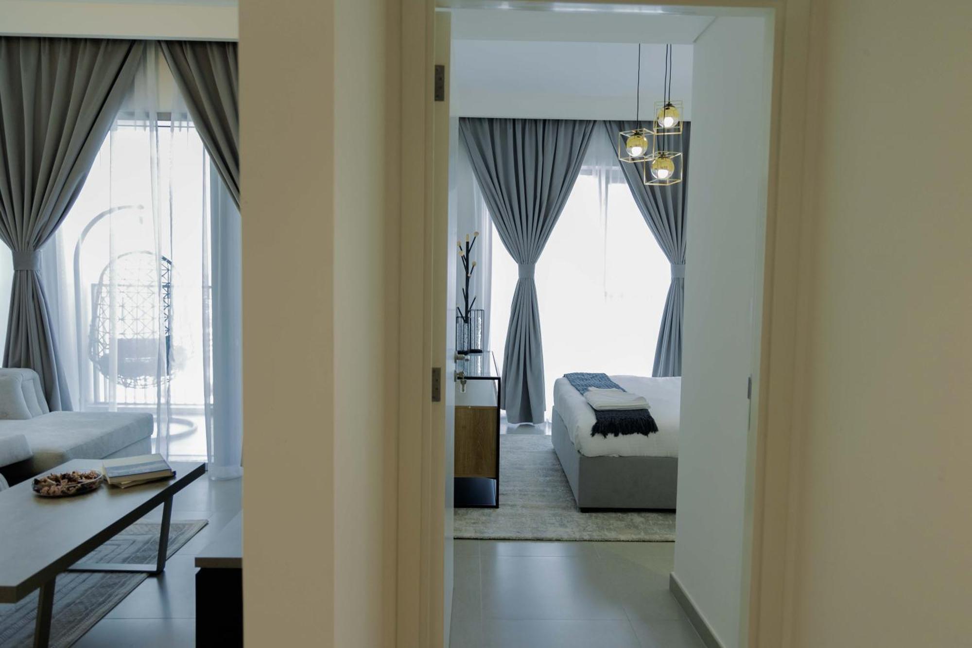 Sleeps 4 Mall Access Difc Views Apartment
