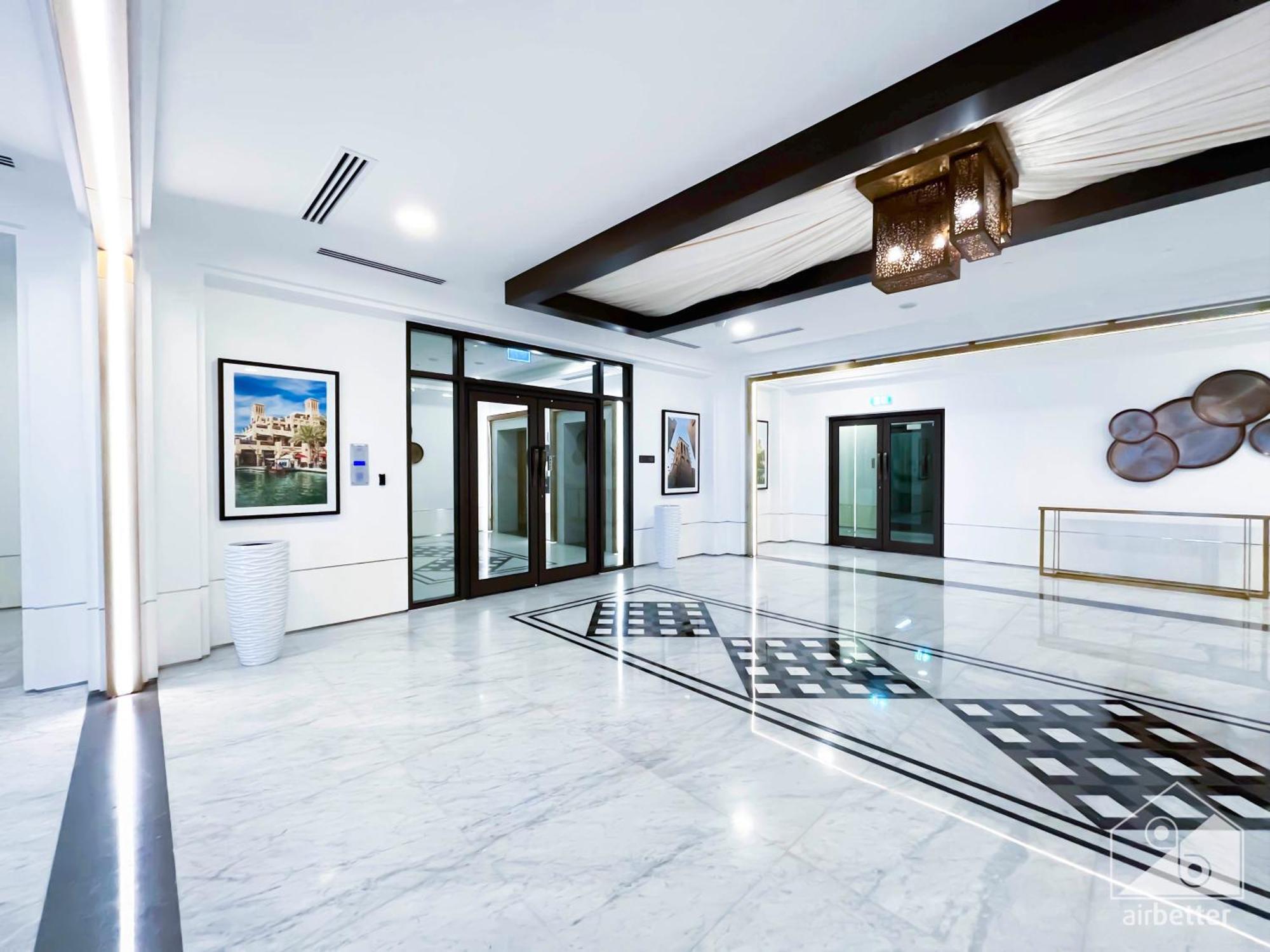 Apartment Cozy 1b Escape With Stunning Balcony Views *