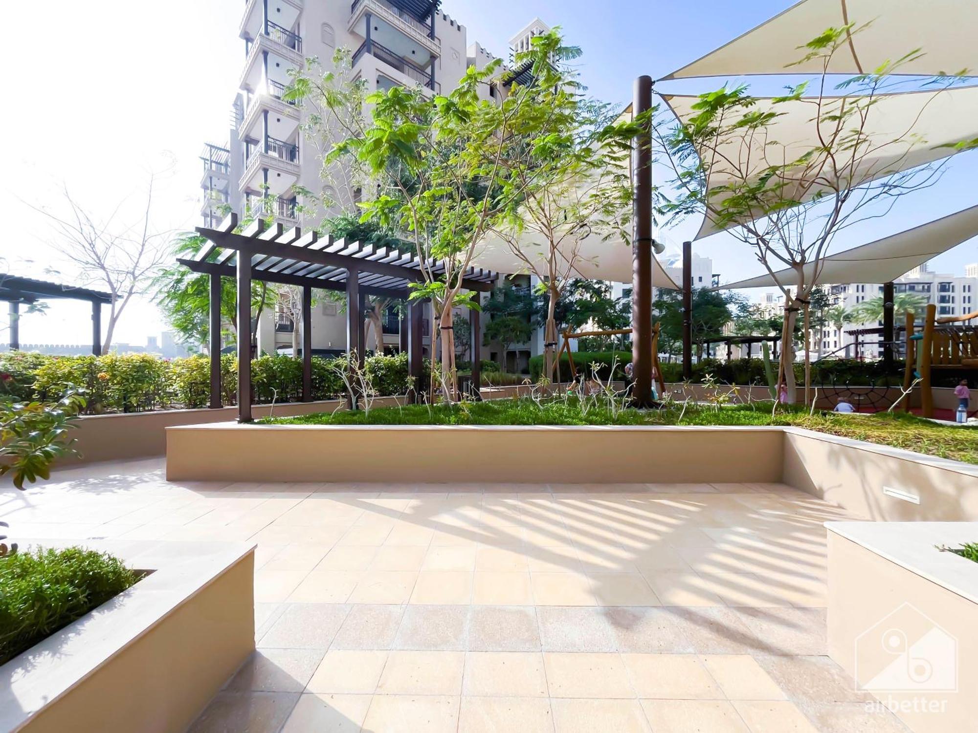 Apartment Cozy 1b Escape With Stunning Balcony Views *