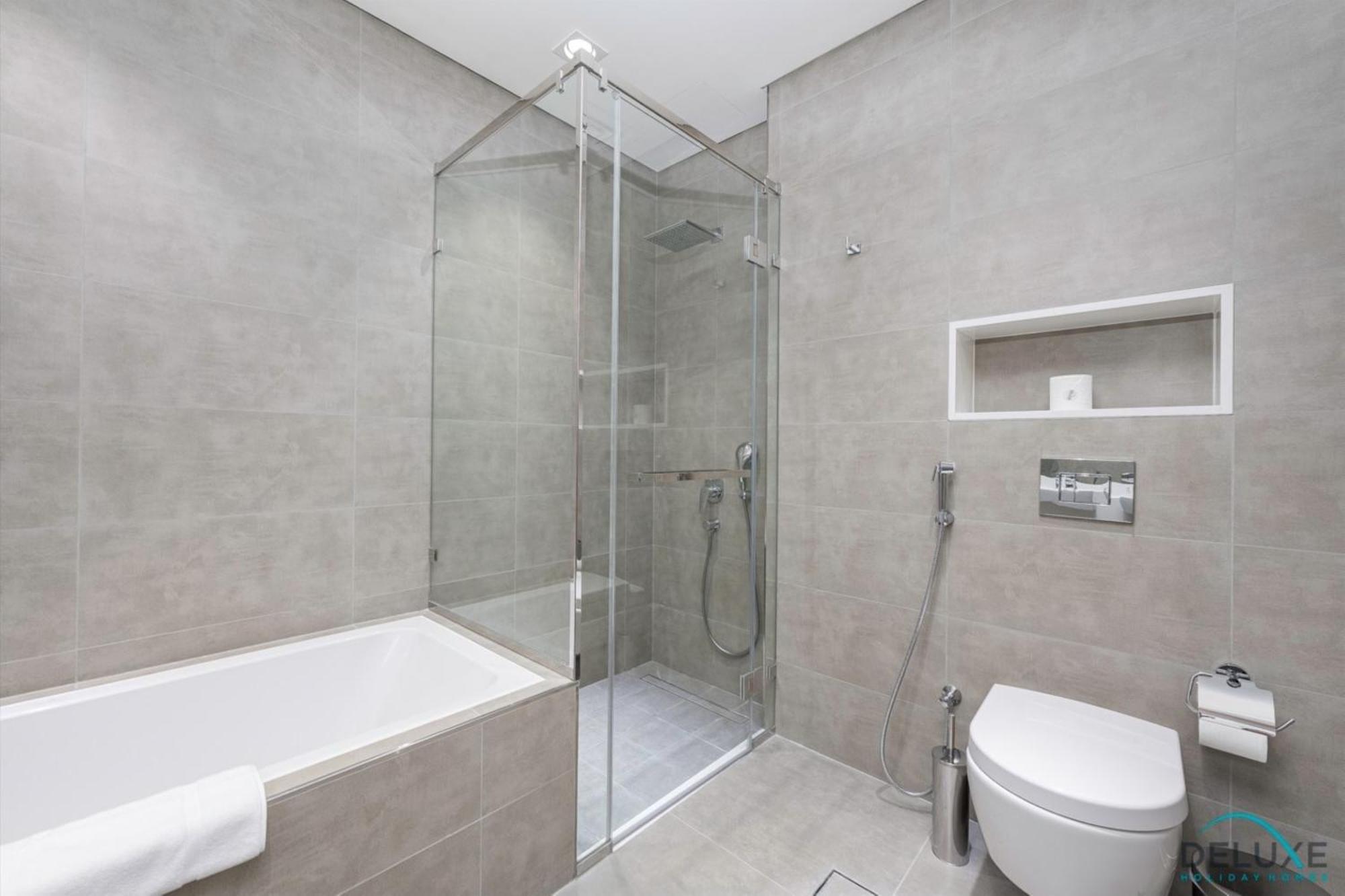 Lush 2br In District One Phase Iii, Mbr By Deluxe Homes Apartment *