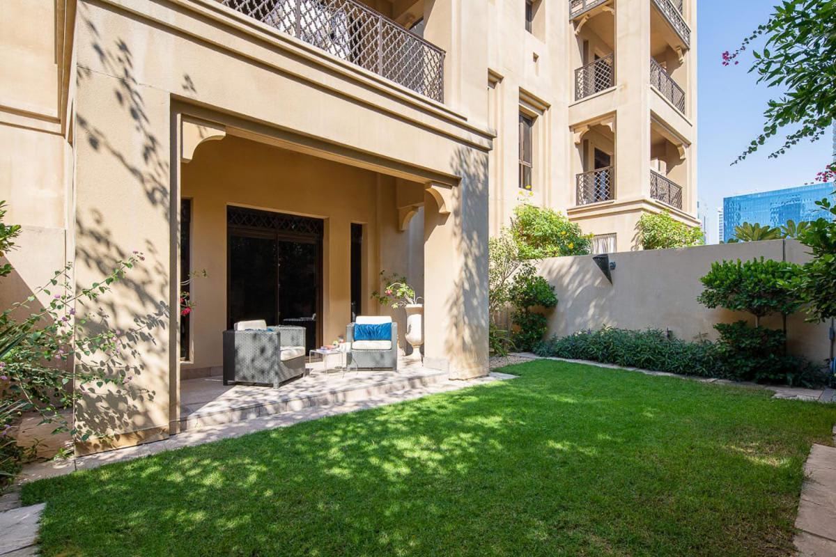 Frank Porter - Reehan 5 Apartment