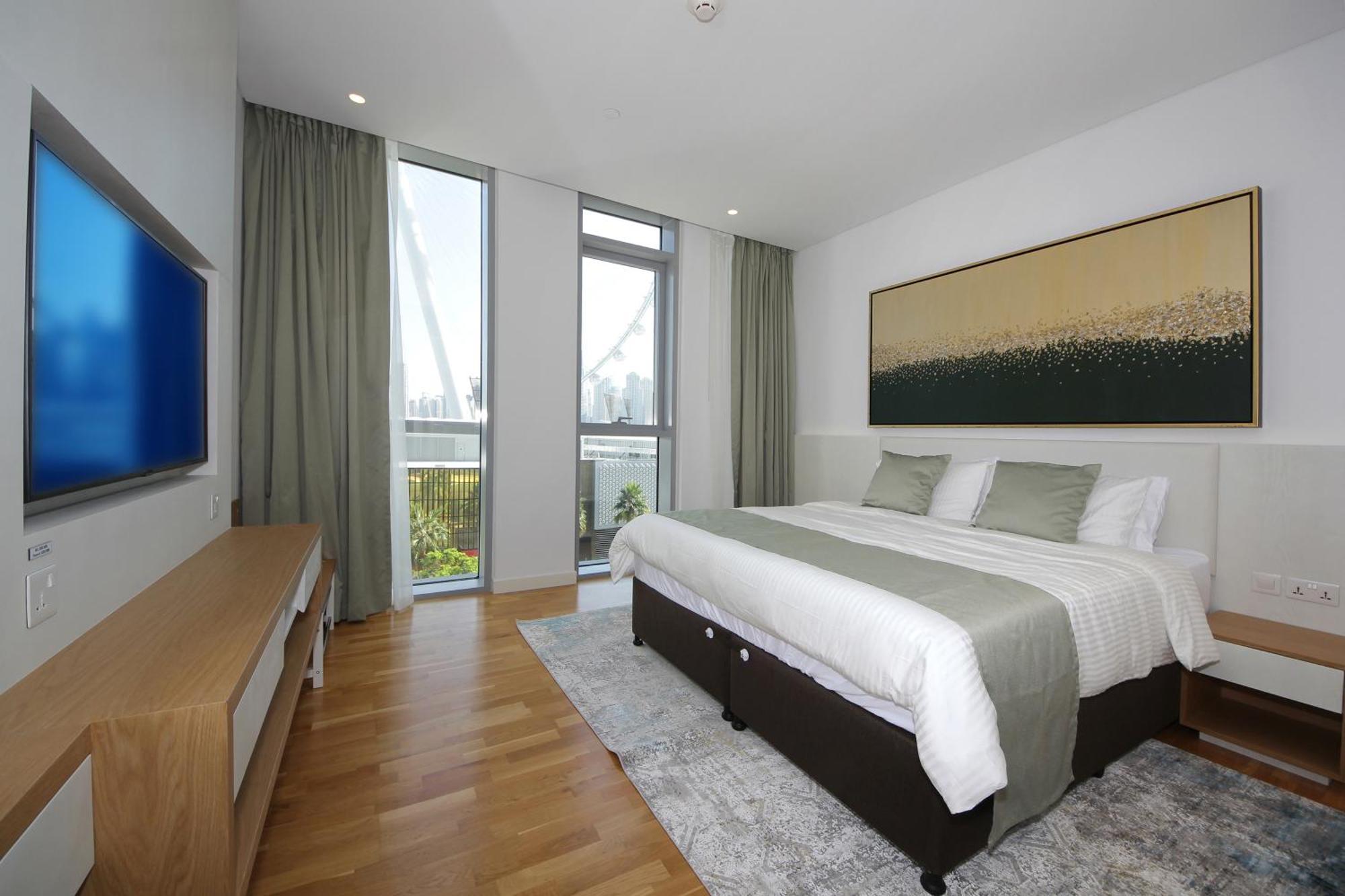 New Arabian Luxury 2 Bedroom In Blue Water Apartment *
