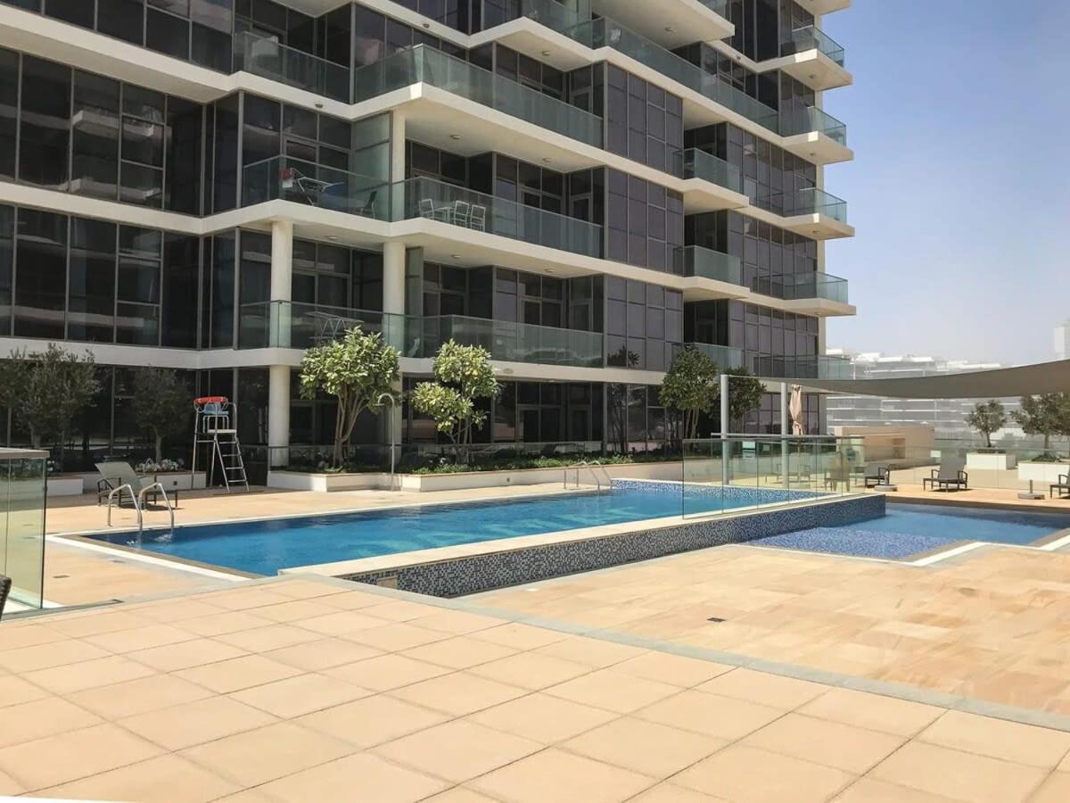 Frank Porter - Damac Hills Jasmine Apartamento *