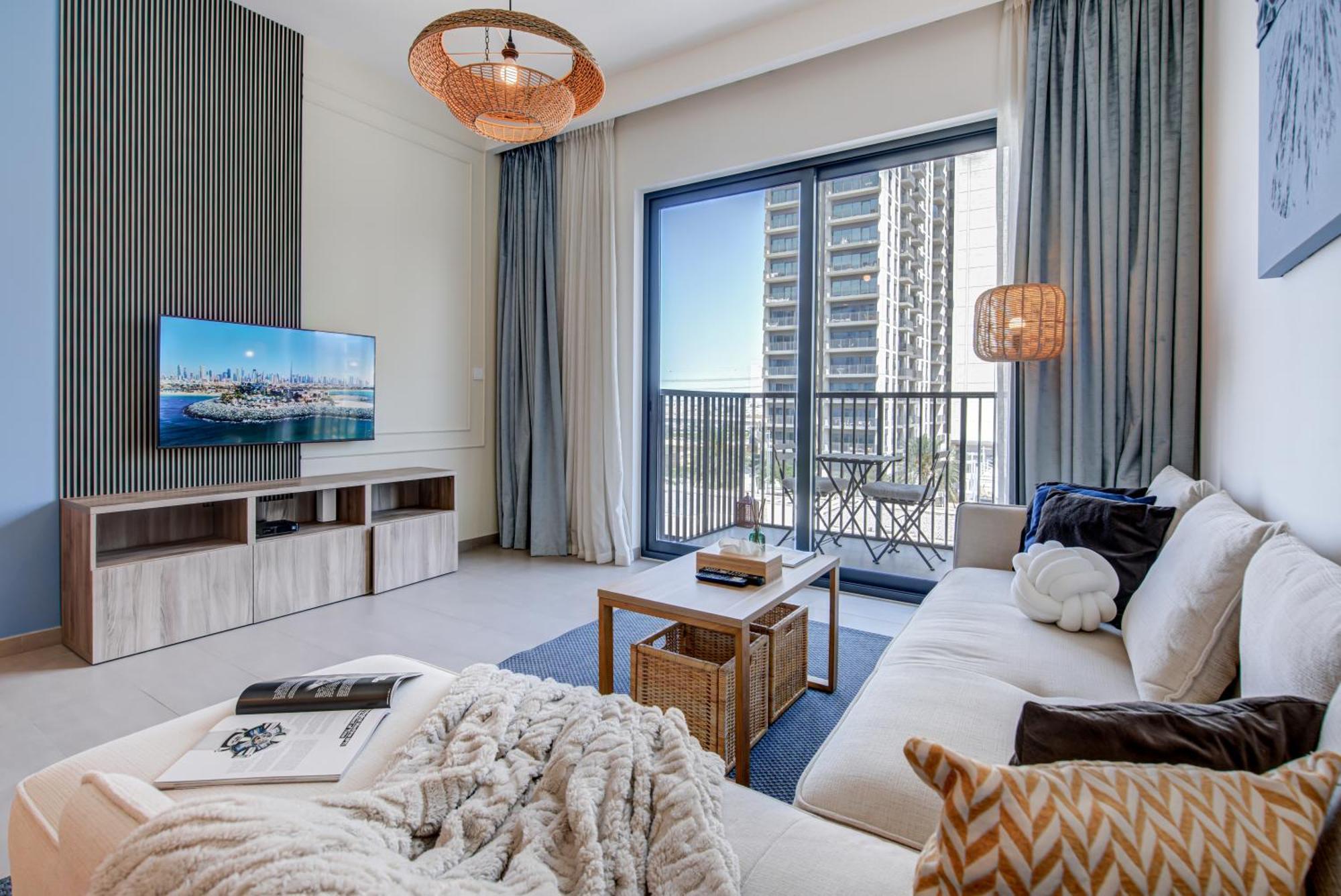 Trophy - Hills Dreamy Delight Dubai