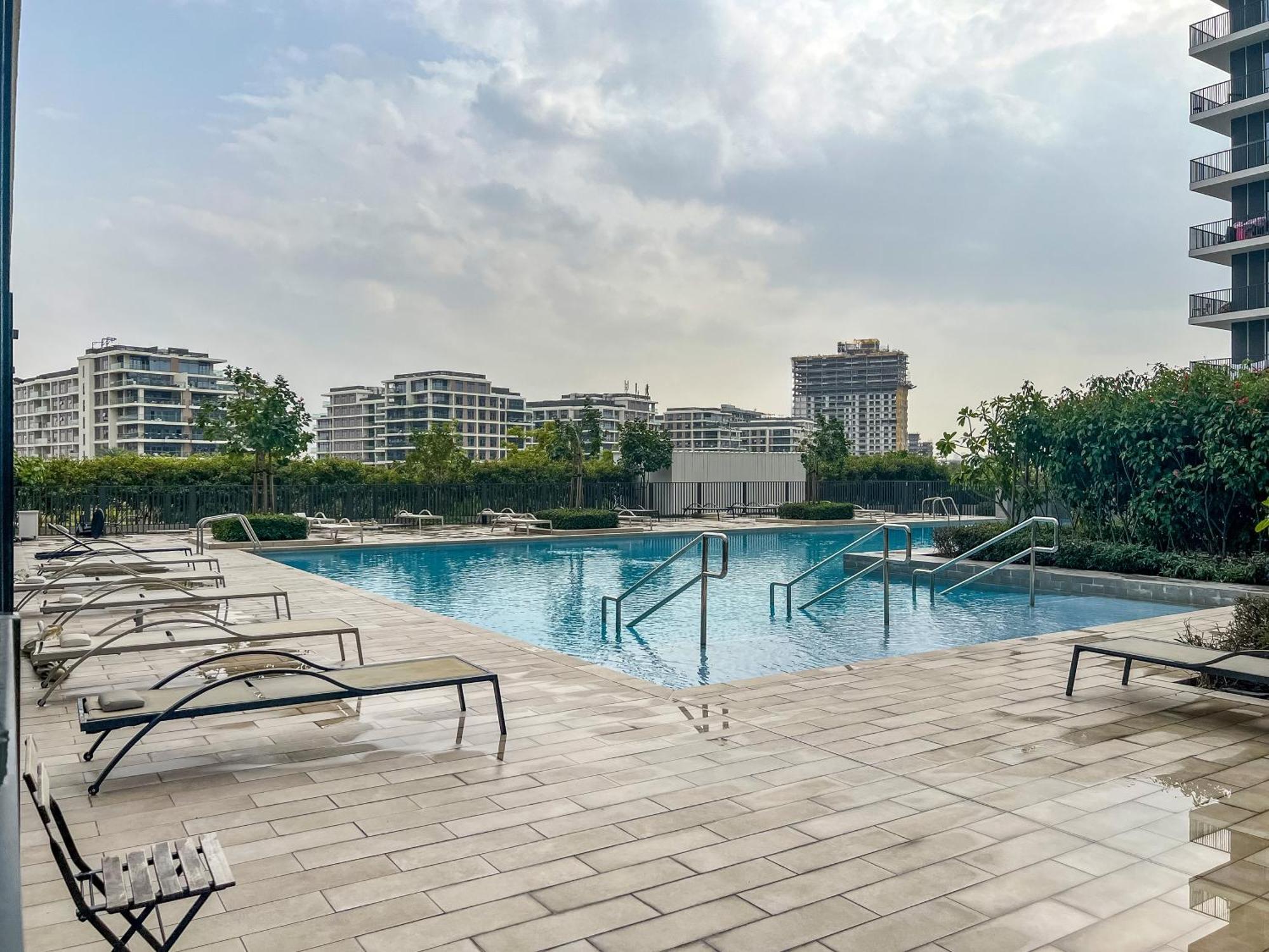 Trophy - Hills Dreamy Delight Dubai