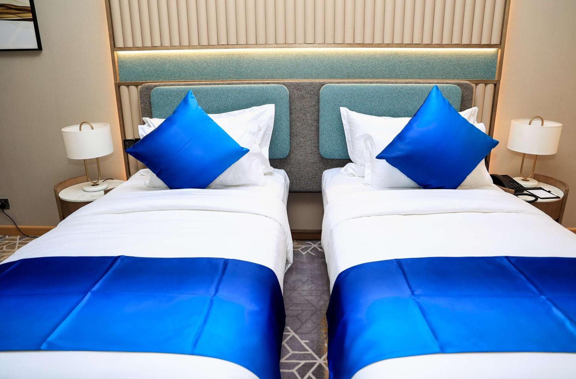 Hotel Western Premier M Four Dubai