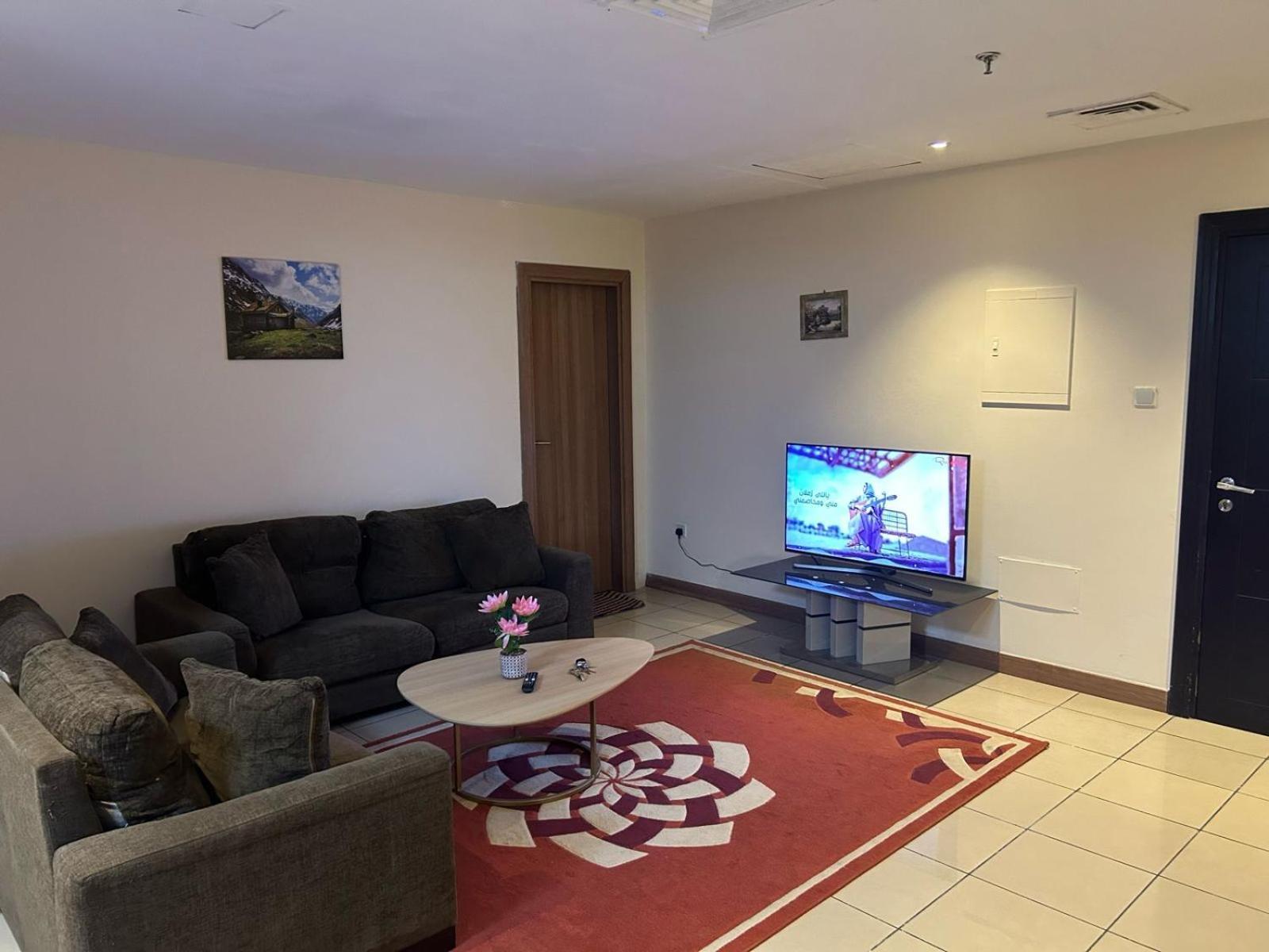 Homestay Luxury Master Available In Sulafa Tower Marina *