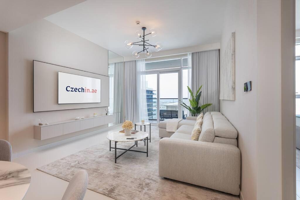 Apartment Czechin * Brand New * Beachfront * Palm View * High Floor
