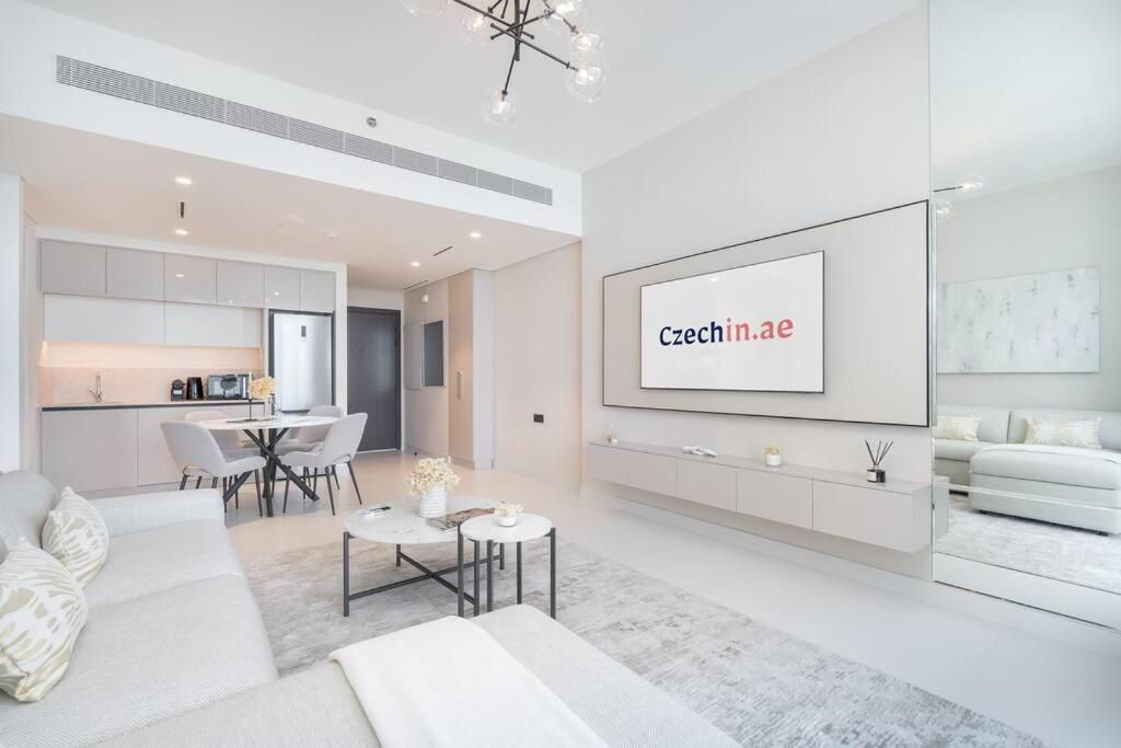 Czechin * Brand New * Beachfront * Palm View * High Floor Apartment