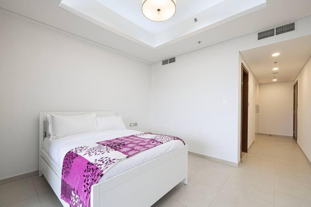 First Class 2br Expansive Balcony Oasis Dubai