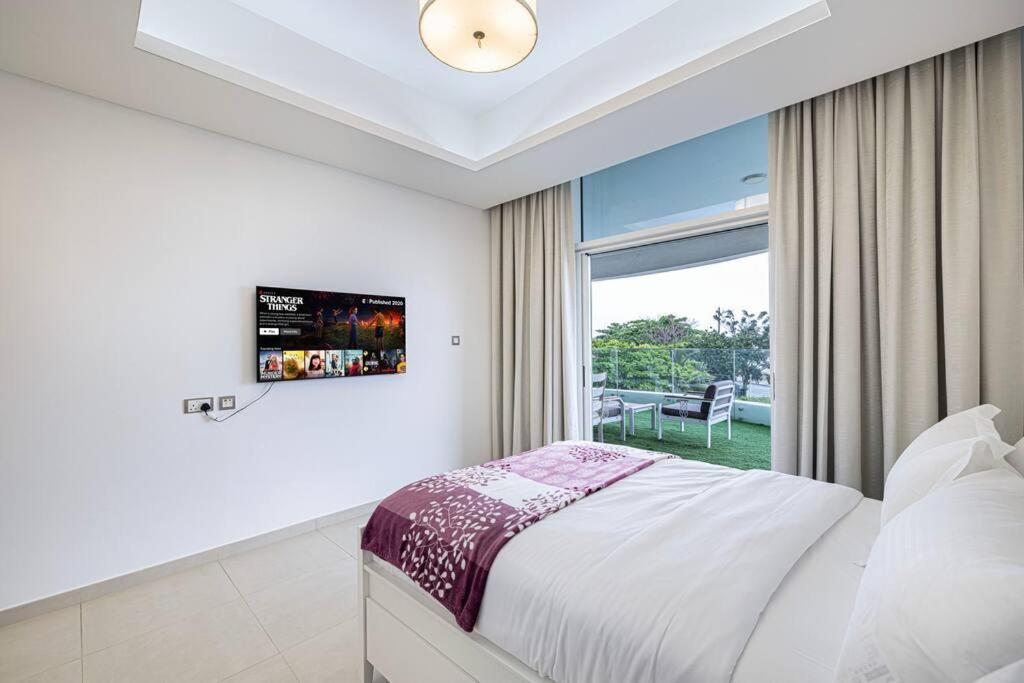 Apartment First Class 2br Expansive Balcony Oasis *